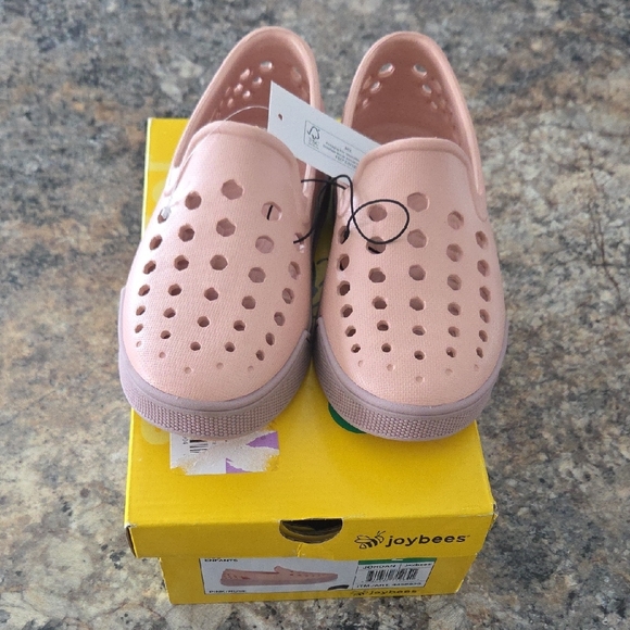 Joybees Size 2 Girl's NEW Pink And Purple Slip-On Shoes - Picture 5 of 7